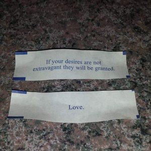 Meet your Posher, Deedee